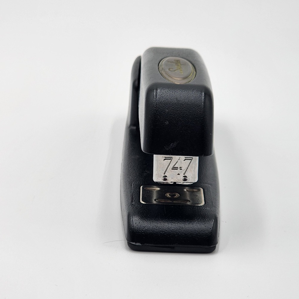 Swingline 747 Stapler Black Oval Embossed Script Tested Works Classic Office - Picture 3 of 10